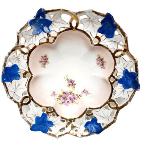 Antique 3578 Hand Painted Pierced Porcelain Bowl w/Gold Leaf Detail Decor Dish - Picture 1 of 7